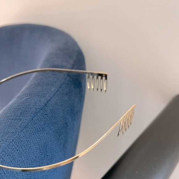 Gold Princess Tiara - Picture 3 of 3